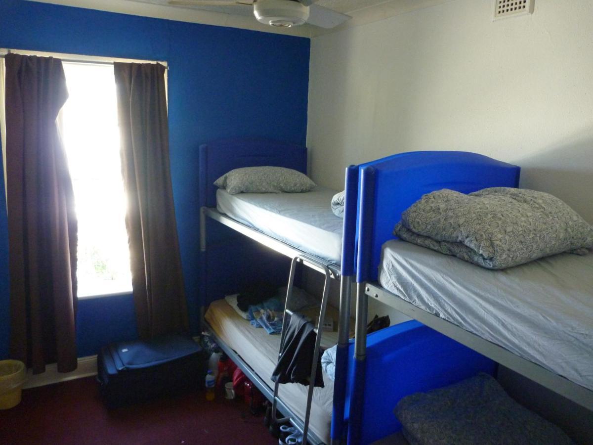 Adelaide Travellers Inn Backpackers Hostel Номер фото